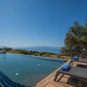 https://brand-new-villa-lefka-with-private-pool-at-platies.kefaloniahotels.net